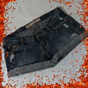 Sz0 hollister shorts pre owned